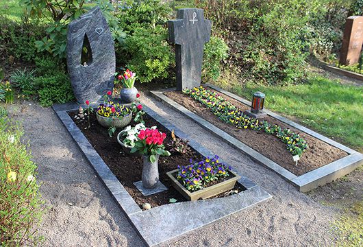 Grabstein für ein Einzelgrab in Nordrhein-Westfalen