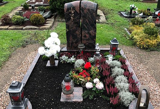 Doppelgrabstein für Stuttgart